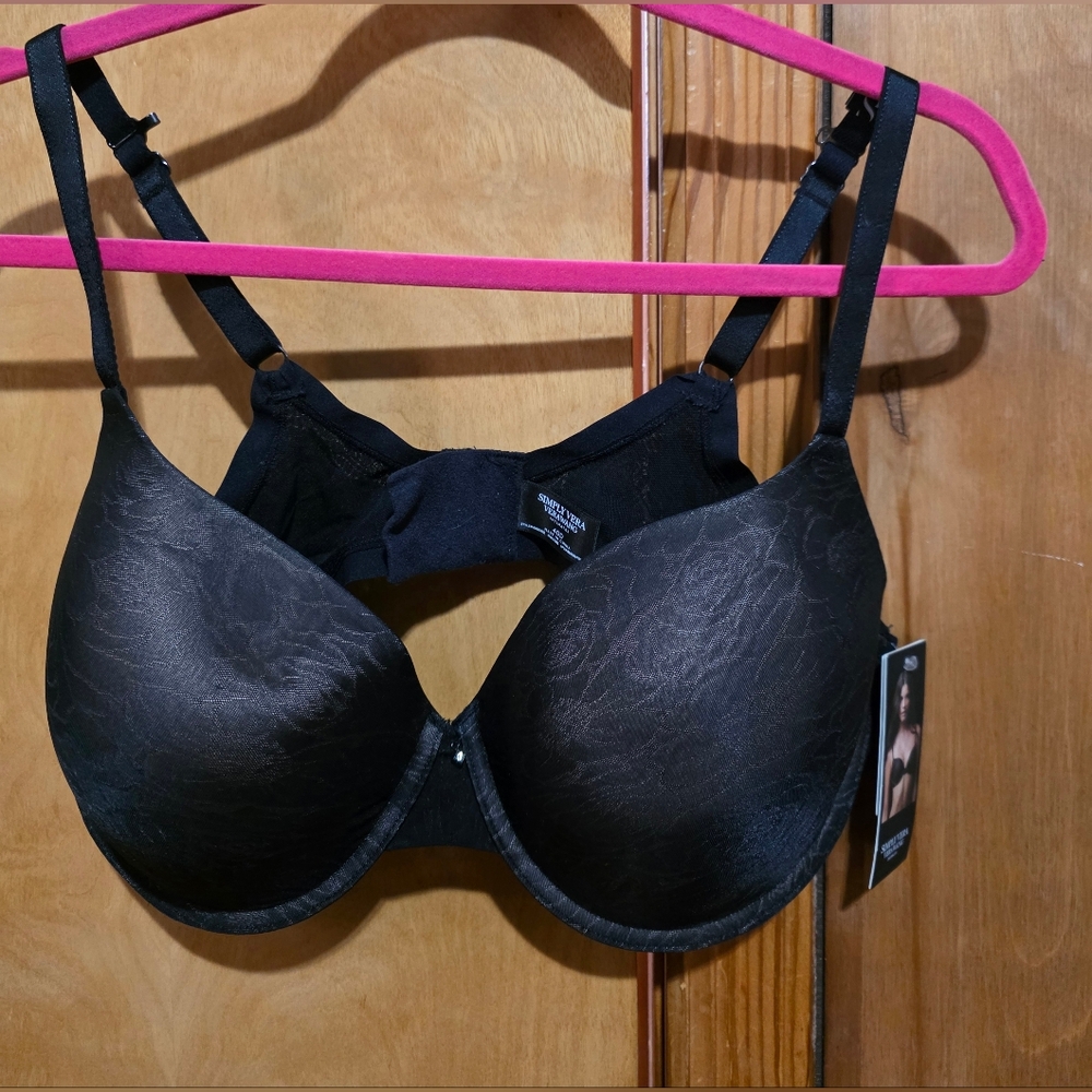 Simply Vera Vera Wang Black Women's Bra.  Size 40D